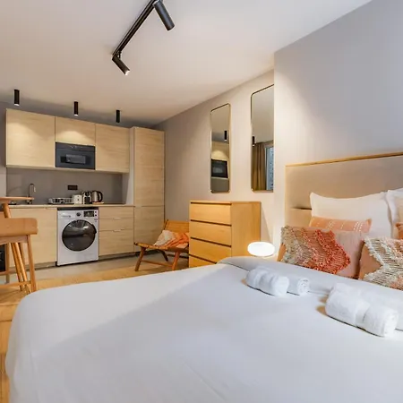 Апартаменты Cozy Near The Eiffel Tower