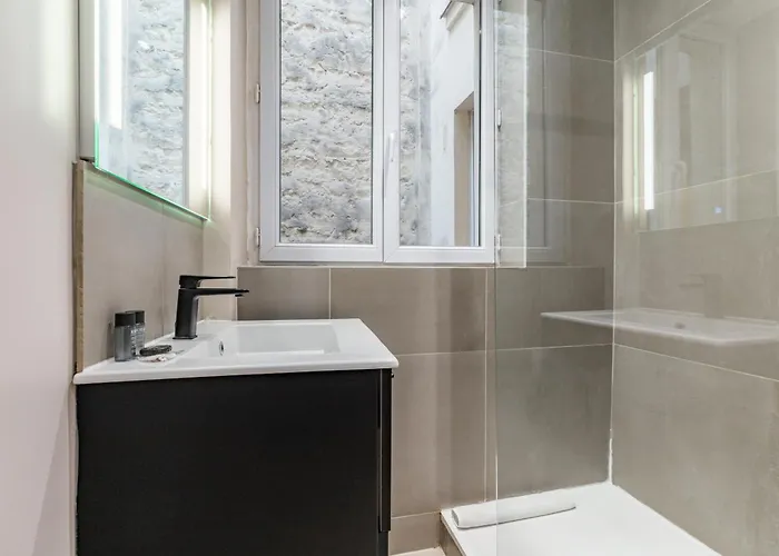 Cozy Near The Eiffel Tower * Париж